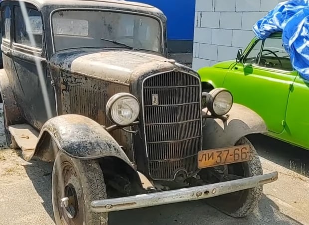 ЛАЗ наших олімпійців і кабріолет "Таврія": на OldCarLand покажуть перші українські авто