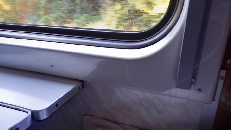 У мережі показали перероблений для блага пасажирів вагон поїзда Укрзалізниці (фото)