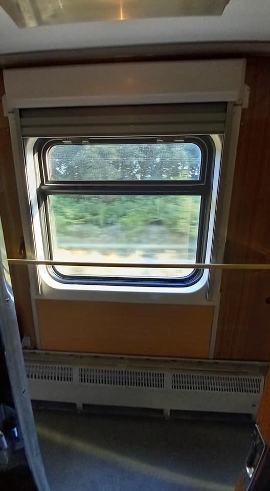 В сети показали переделанный для блага пассажиров вагон поезда Укрзализныци (фото)