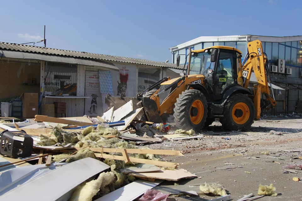 В Киеве полностью &quot;зачистили&quot; рынок &quot;Юность&quot;: эпоха канула в Лету (фото)