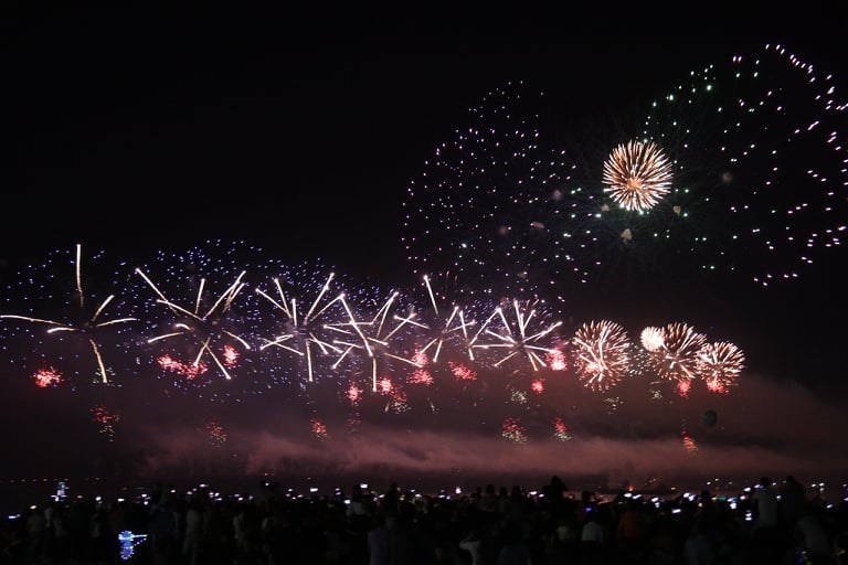 У Дніпрі День міста завершили видовищним світло-лазерним шоу