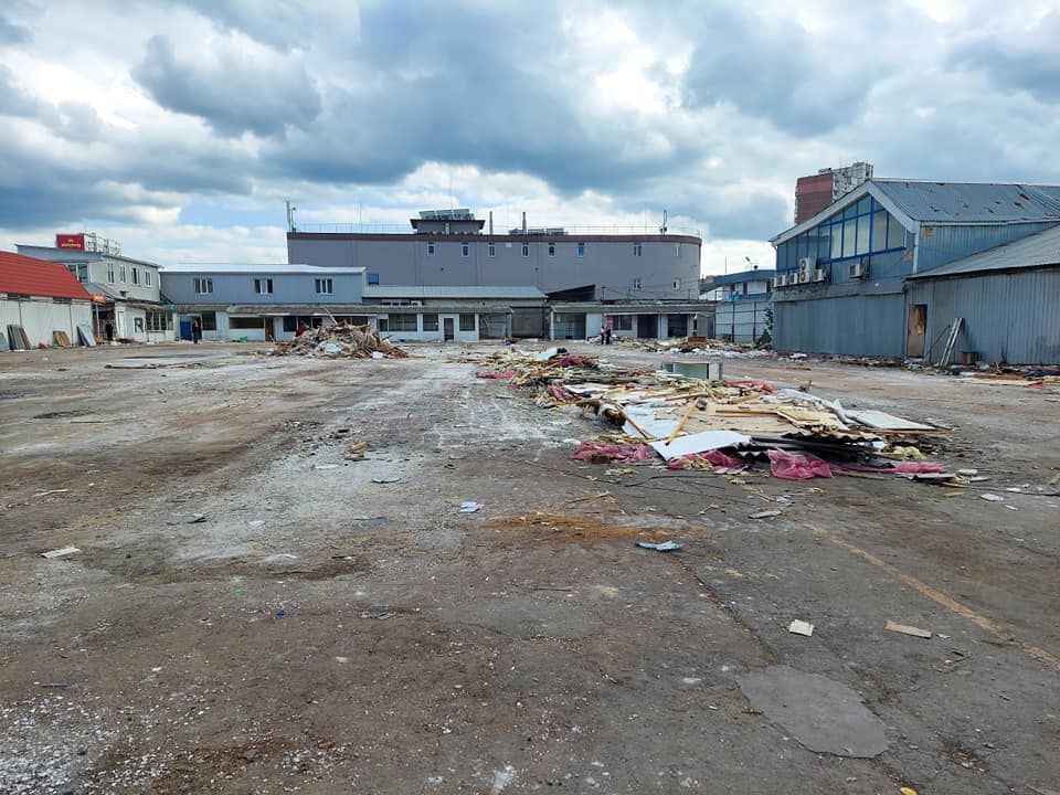 У Києві повністю &quot;зачистили&quot; ринок &quot;Юність&quot;: пішла епоха (фото)