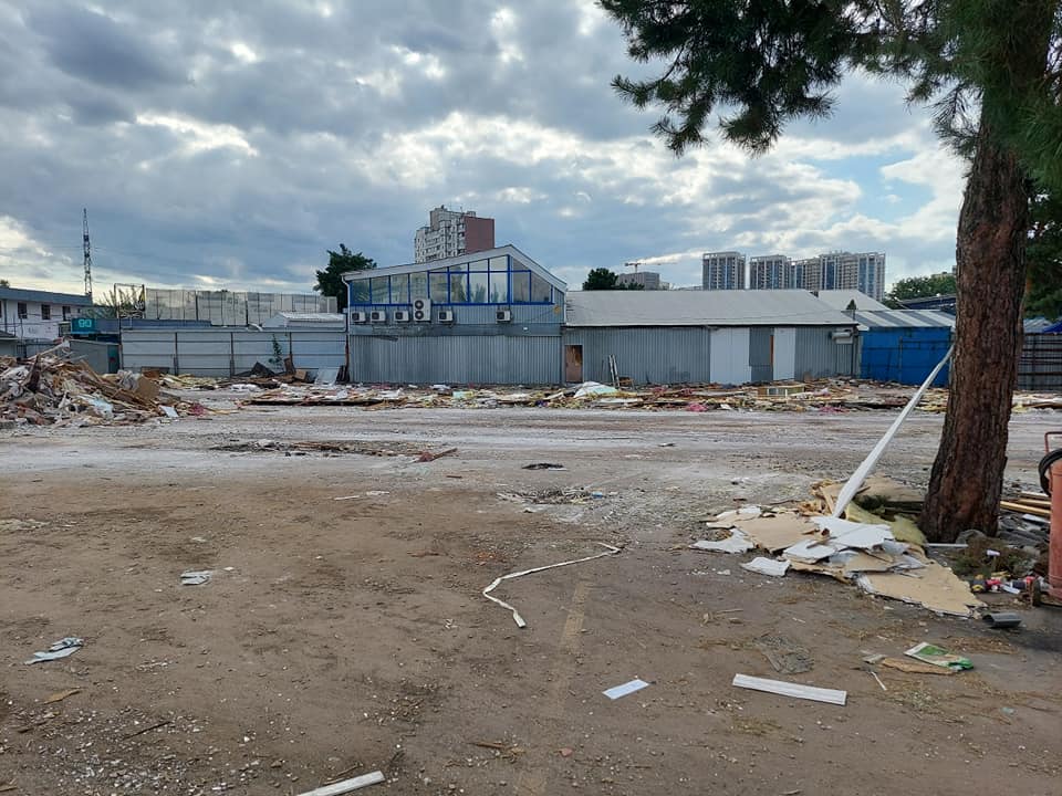 У Києві повністю &quot;зачистили&quot; ринок &quot;Юність&quot;: пішла епоха (фото)