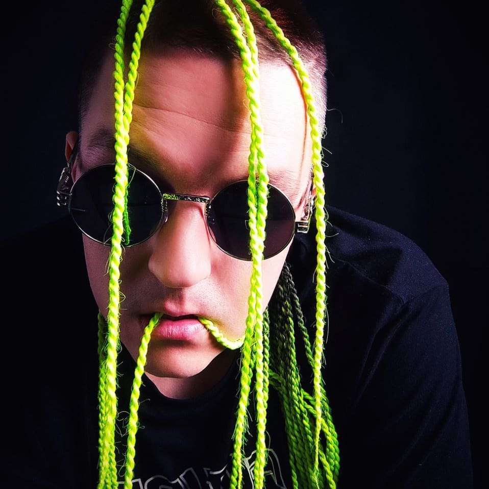 &quot;Живем не в хоромах&quot;: Alyona Alyona откровенно рассказала об отношениях с бойфрендом