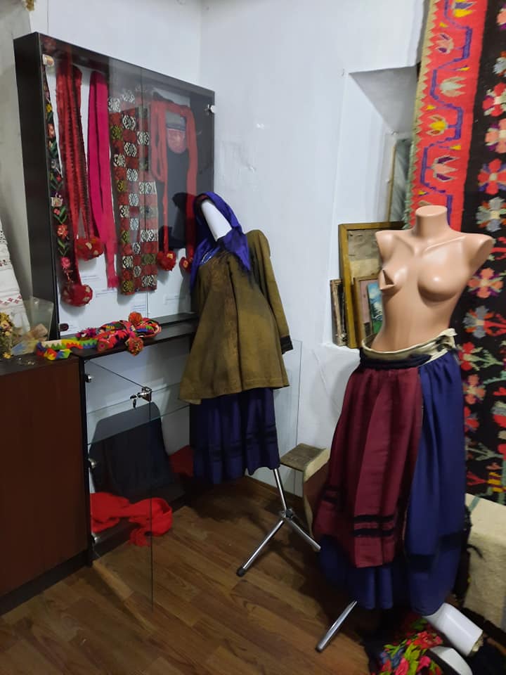 "Страшно потерять историю": под Полтавой обокрали уникальный музей, владельцы просят о помощи