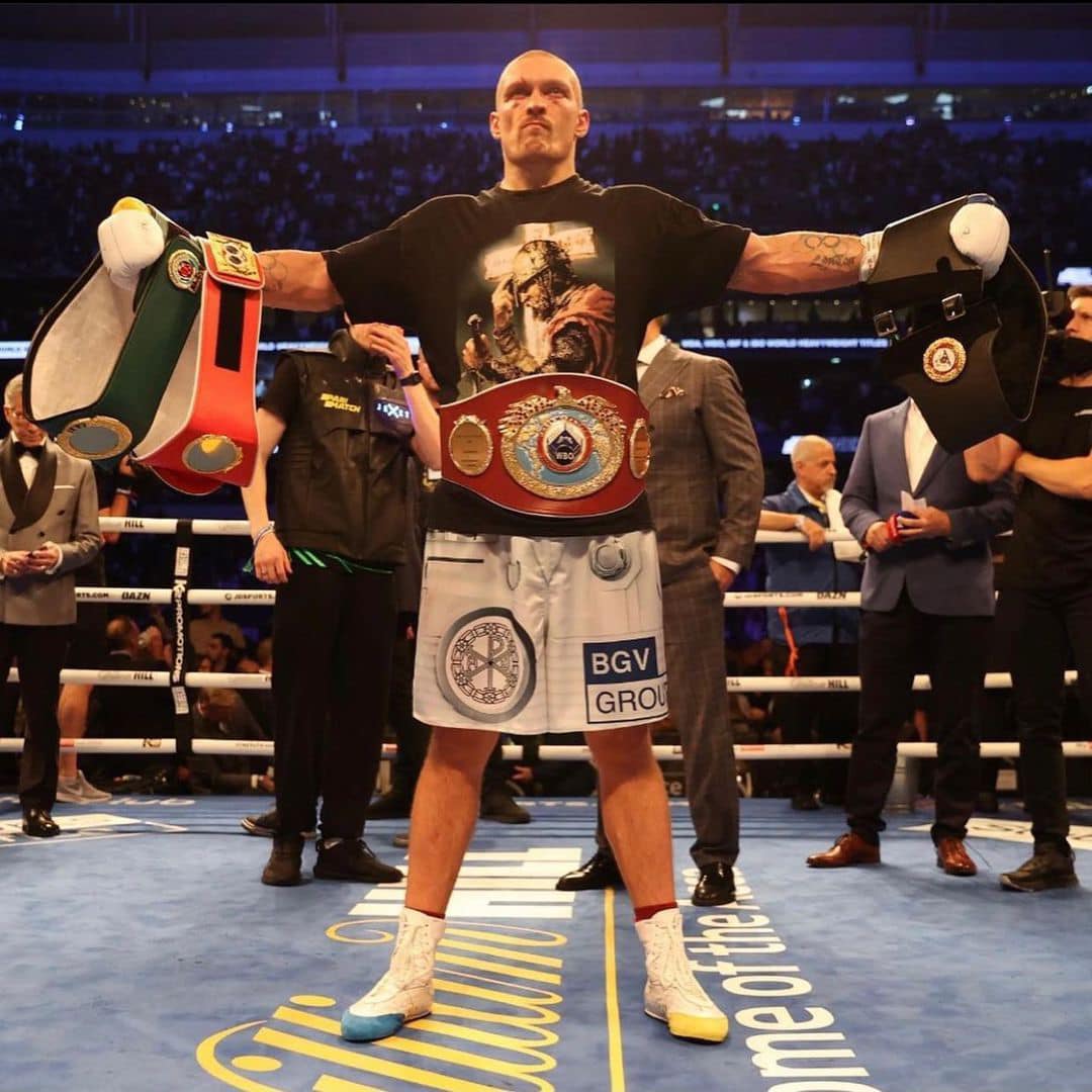 Ударная коллекция: 5 самых ярких нокаутов Усика за профессиональную карьеру