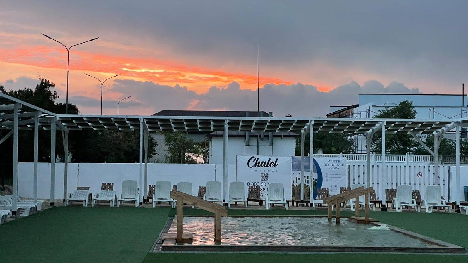 Тепла вода в будь-який сезон. Де на Азовському морі шукати цілорічні курорти для комфортного відпочинку