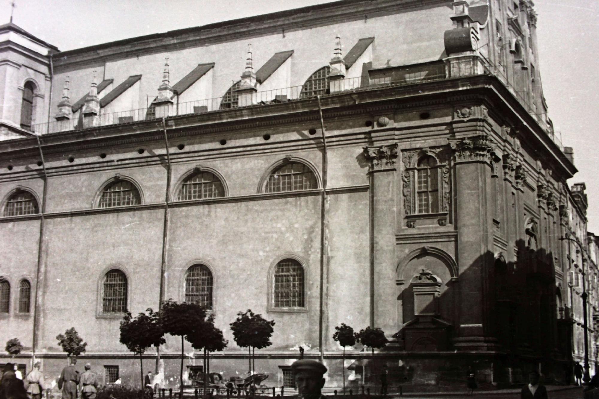 Как выглядел Львов в 1940-1950 годах: уникальные ретро-фото