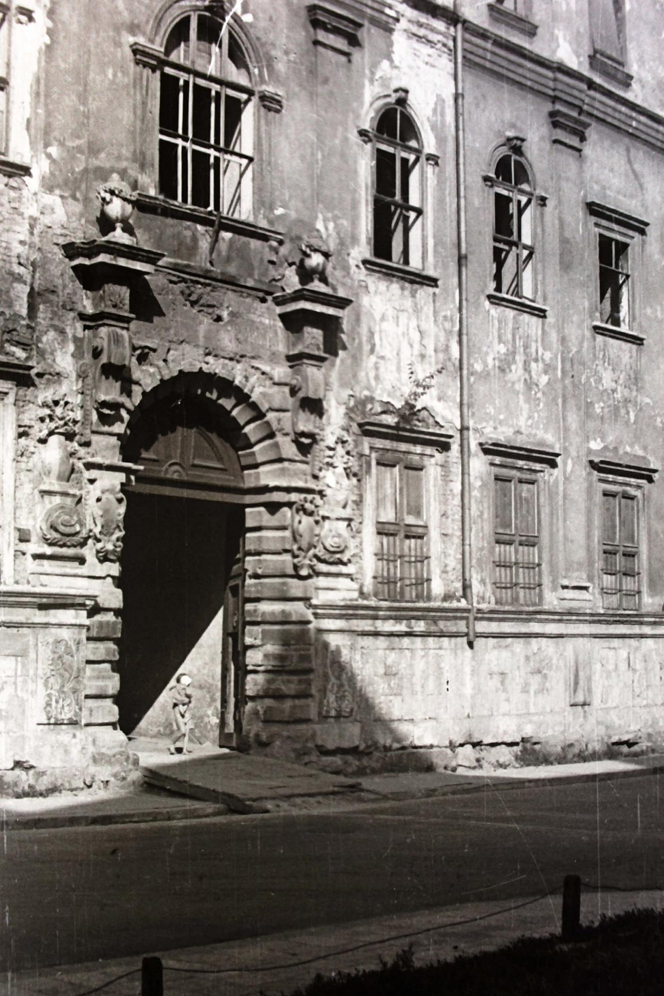 Как выглядел Львов в 1940-1950 годах: уникальные ретро-фото