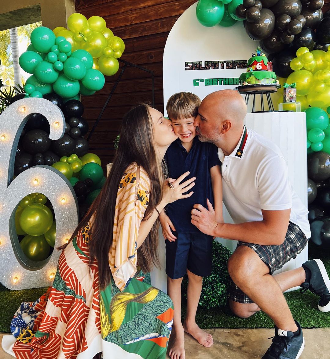 Украинская модель Алла Костромичева во второй раз стала мамой: первое трогательное фото