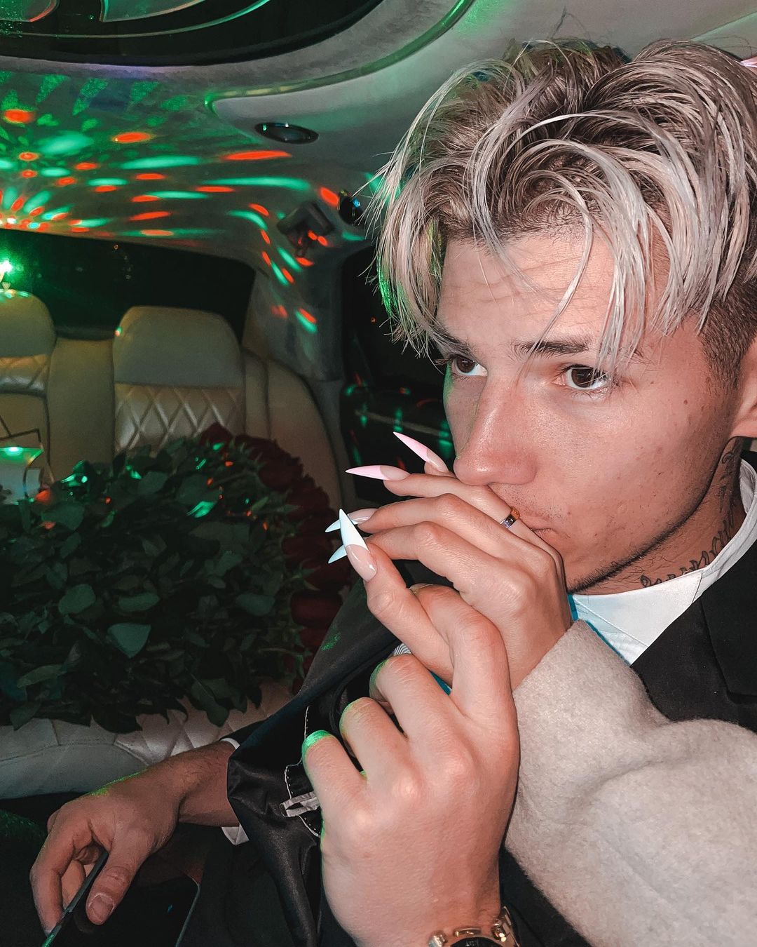 Наречений Анни Трінчер розповів, скільки він витратив на обручку Cartier для співачки