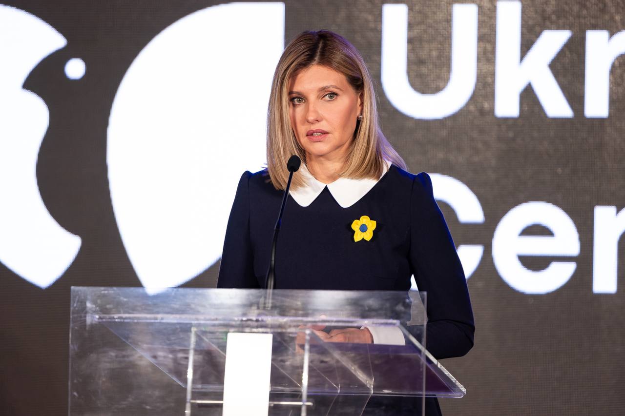 30 лучших образов Елены Зеленской за 2023 год