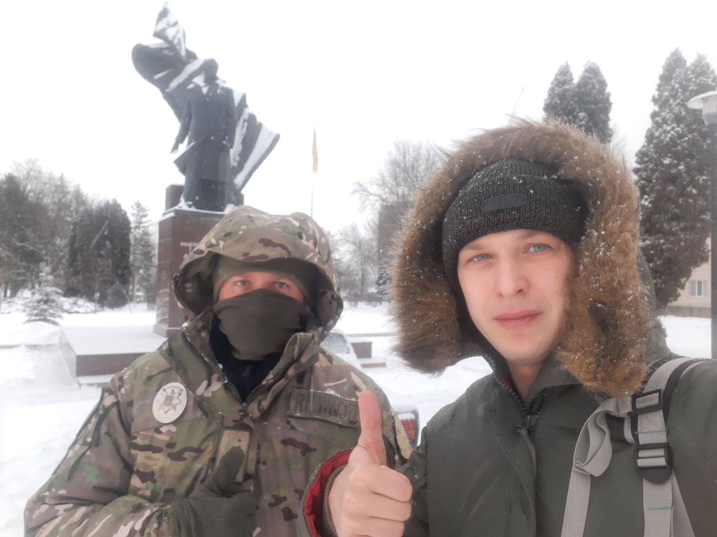 В Тернополе памятник Бандере взяли под круглосуточную охрану: "никто не испортит нам праздник!"