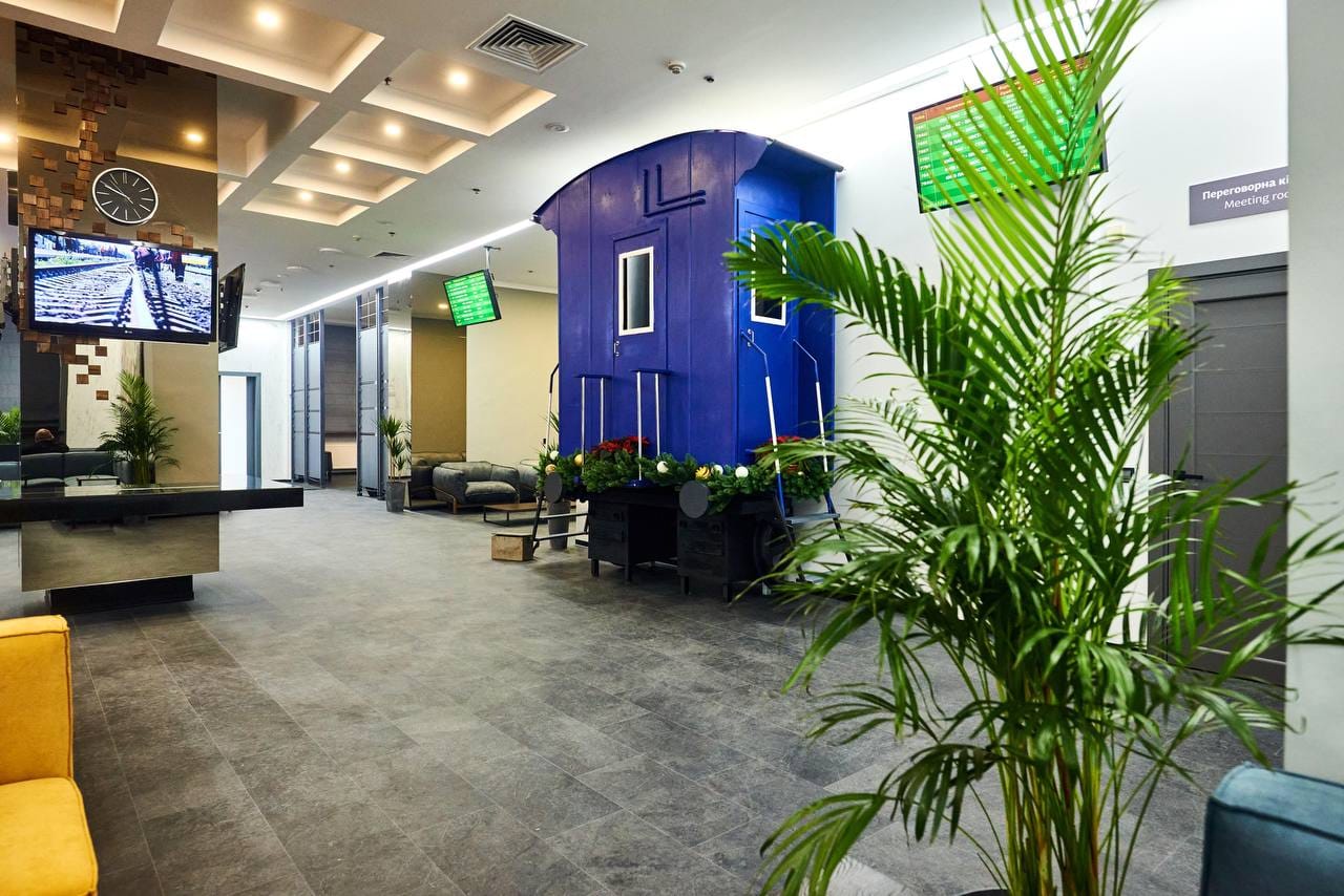 Там есть все! Как выглядит новая зона отдыха в формате business &amp; family на киевском вокзале