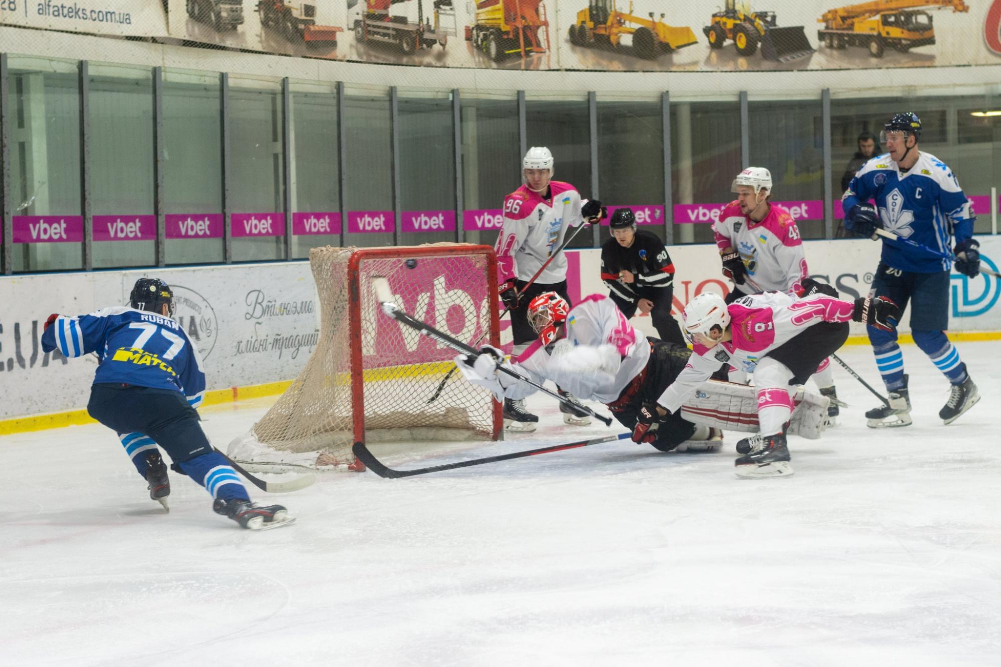 &quot;Сокіл&quot; творить історію, Тухель у погоні за трофеєм, нефутбольне Ель Класіко: анонс вихідних у спорті