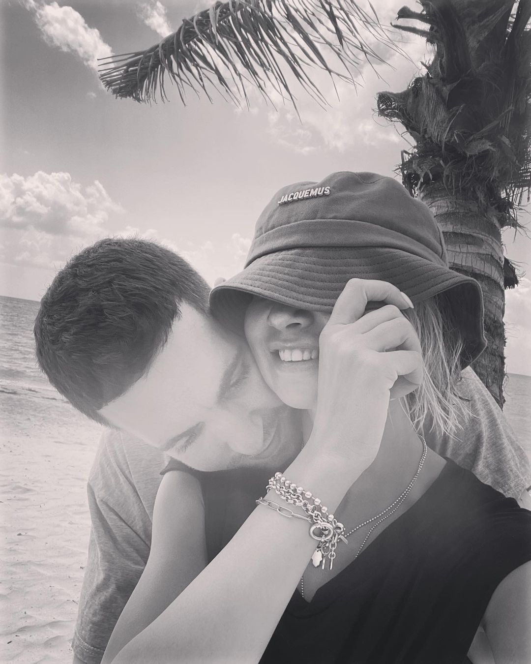 Зірка "Кварталу 95" виходить заміж за британця і готується стати мамою