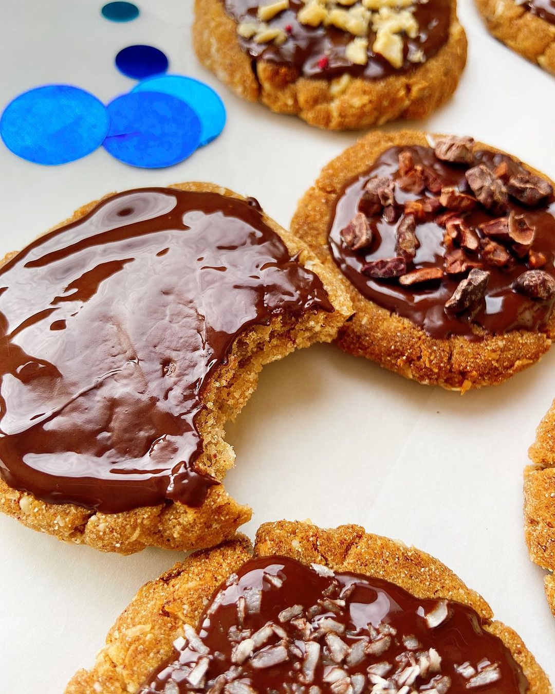 Эксперт рассказала, что добавить в тесто для печенья, чтобы оно не крошилось