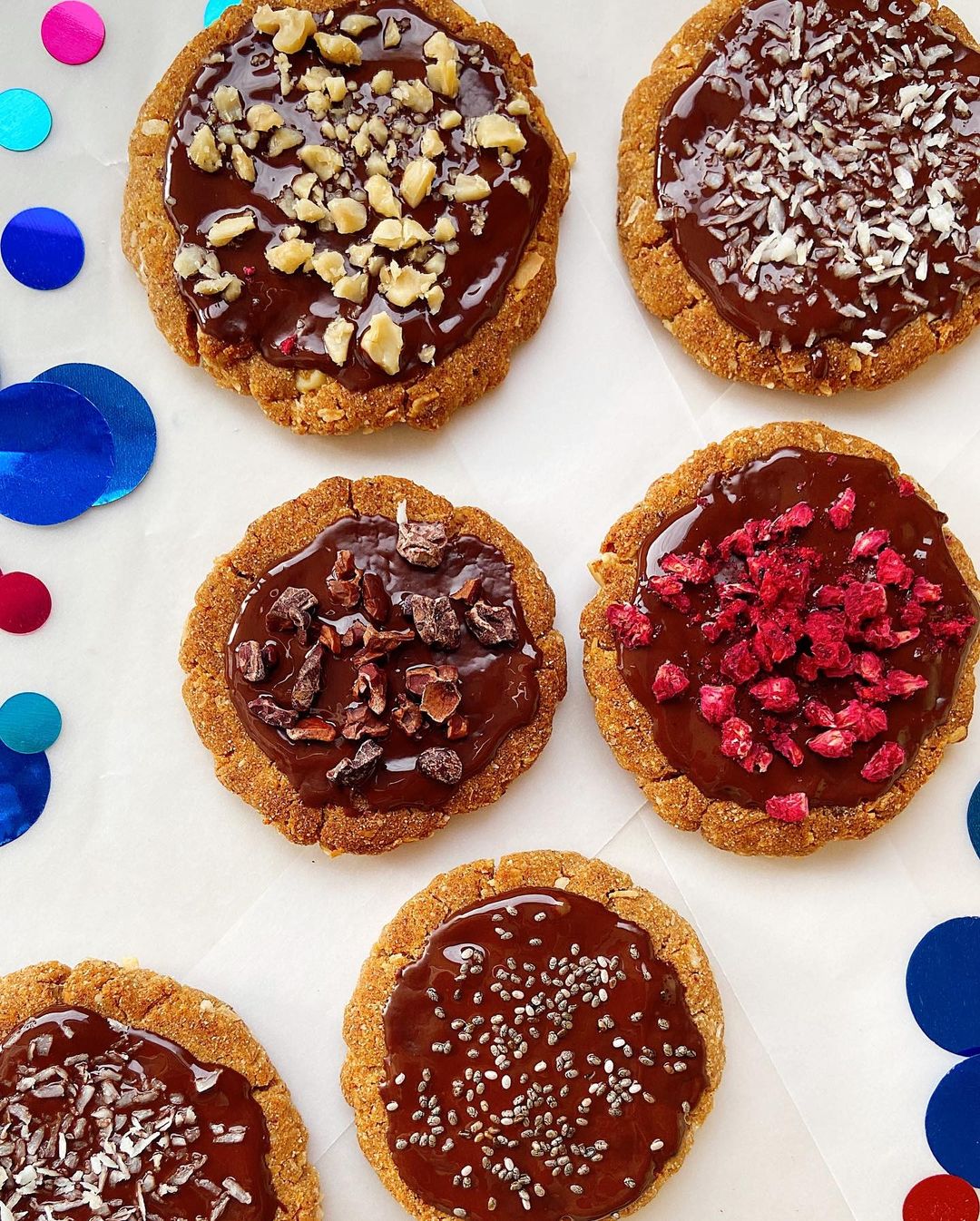 Эксперт рассказала, что добавить в тесто для печенья, чтобы оно не крошилось