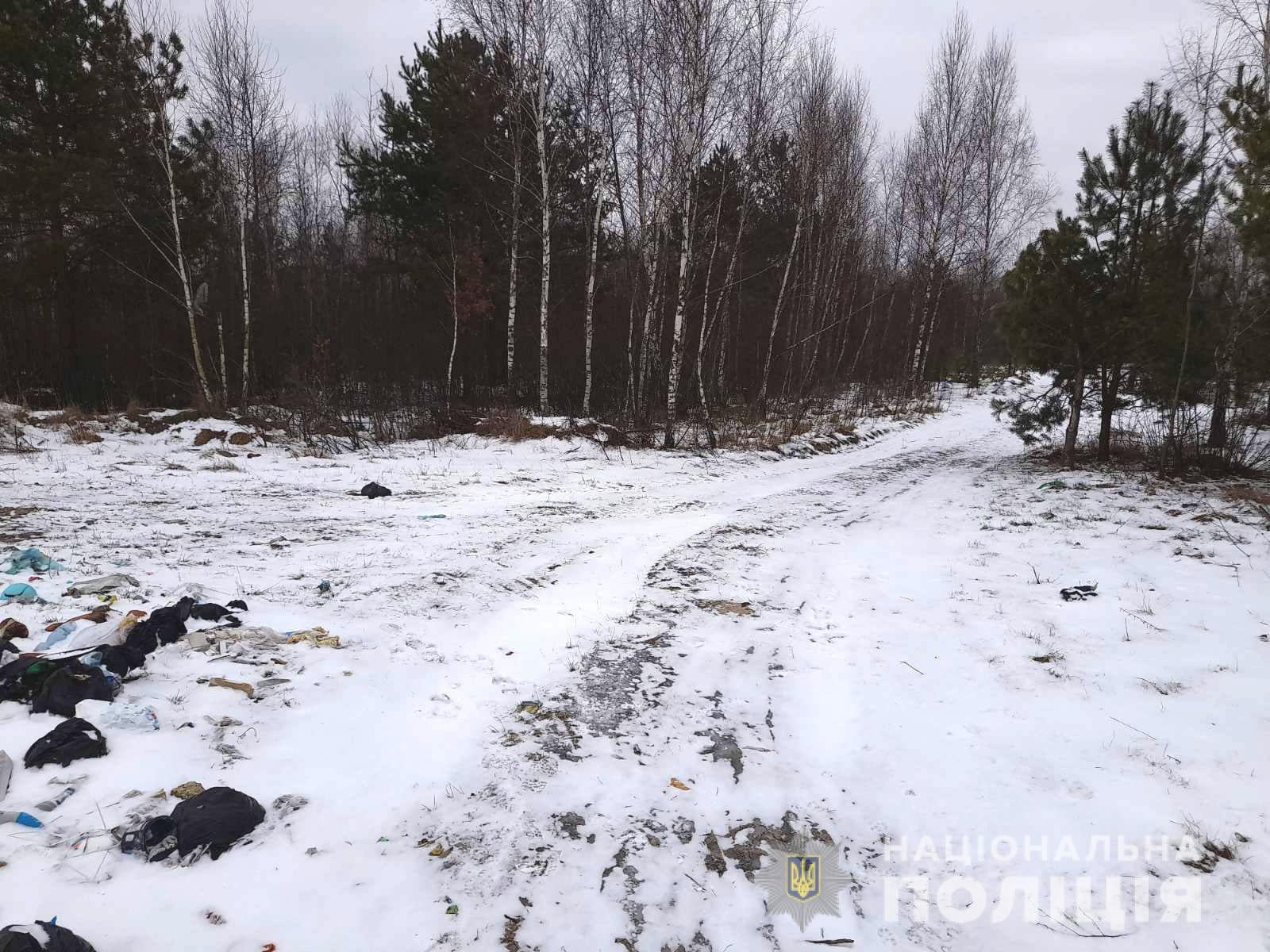 Под Ровно парень угнал трактор, чтобы добраться домой: фото инцидента