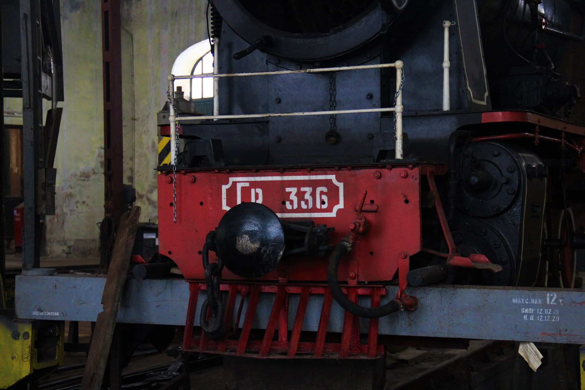 В Киеве сначала угробили уникальный паровоз, а теперь пытаются его спасти (фото)