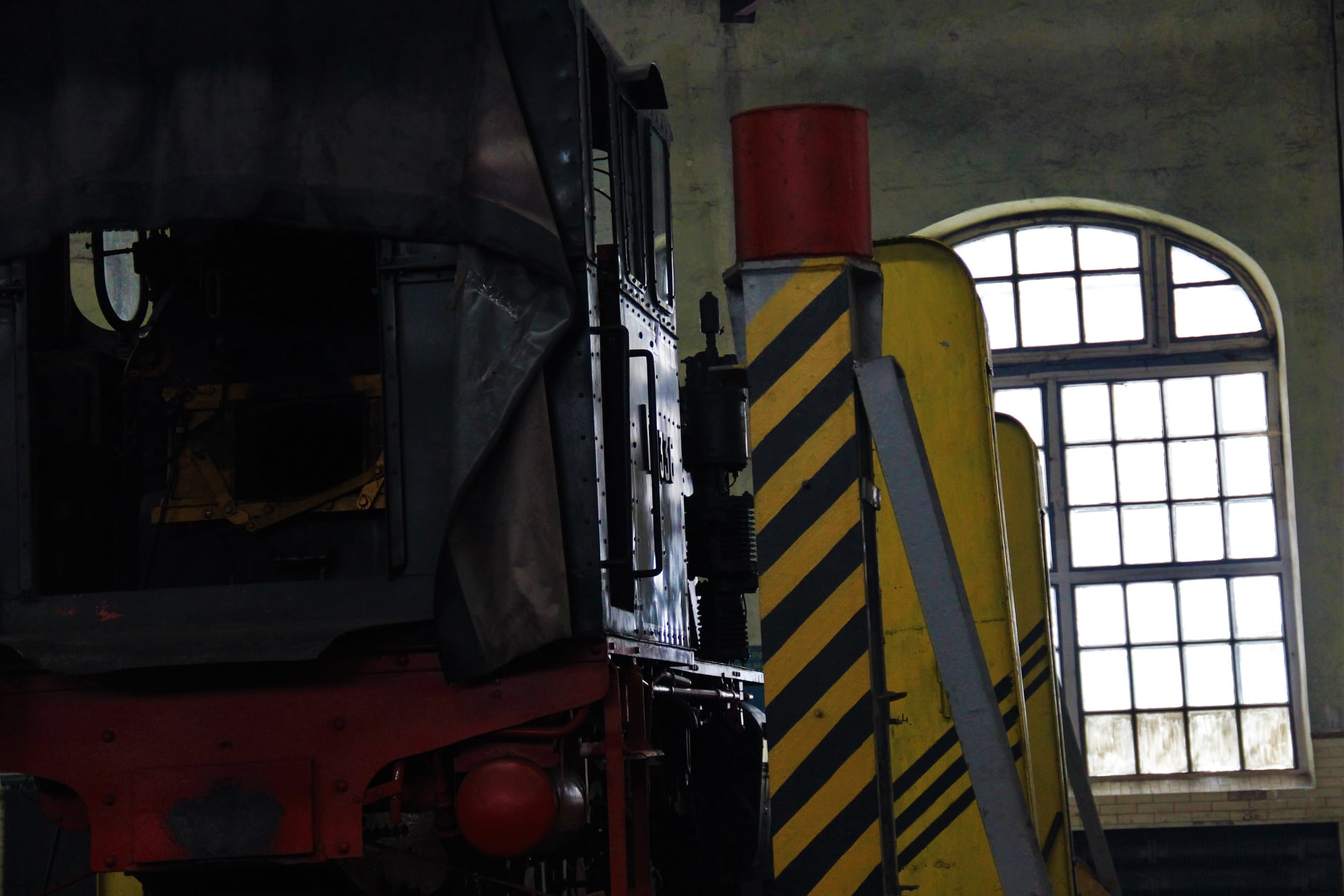 В Киеве сначала угробили уникальный паровоз, а теперь пытаются его спасти (фото)