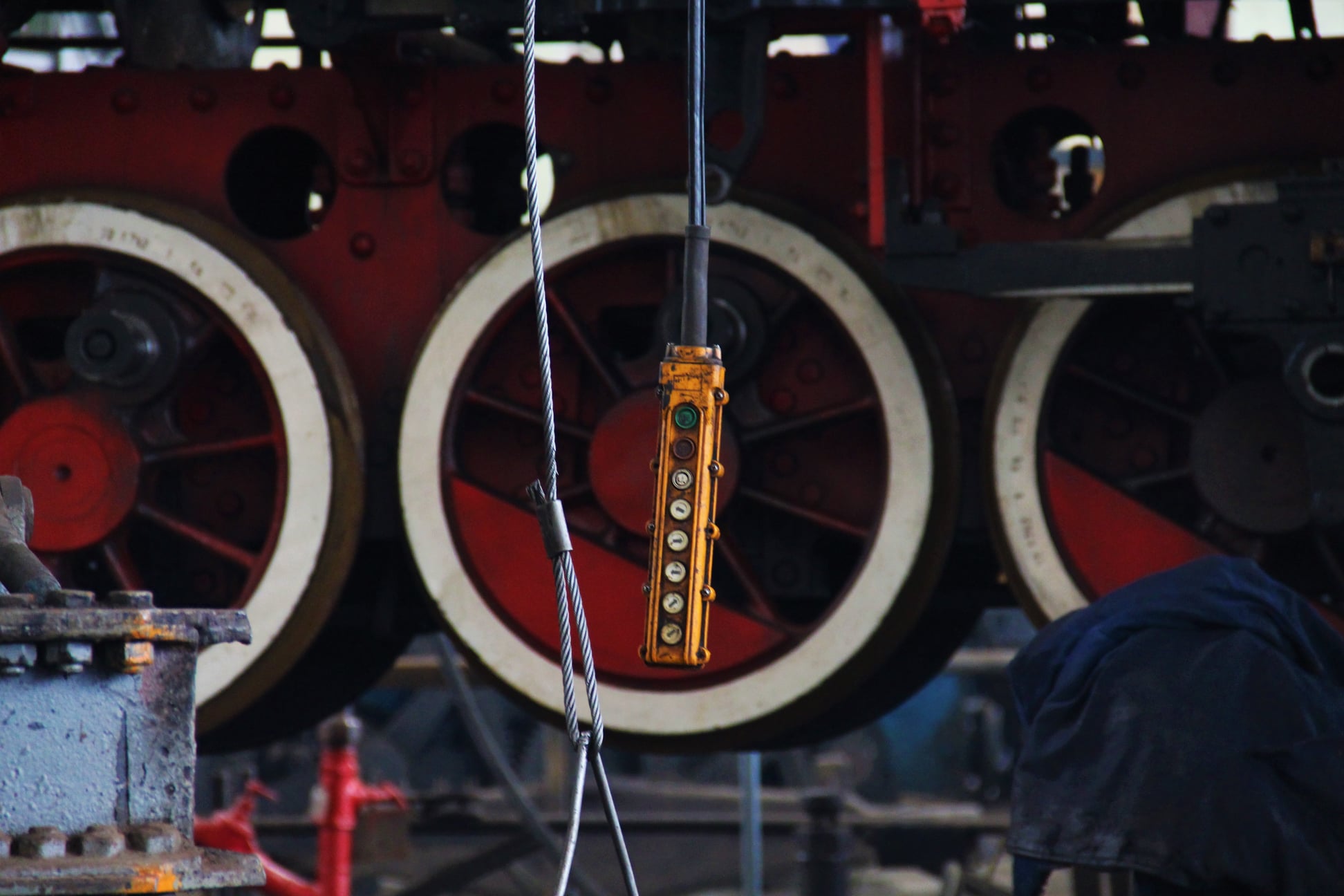 В Киеве сначала угробили уникальный паровоз, а теперь пытаются его спасти (фото)