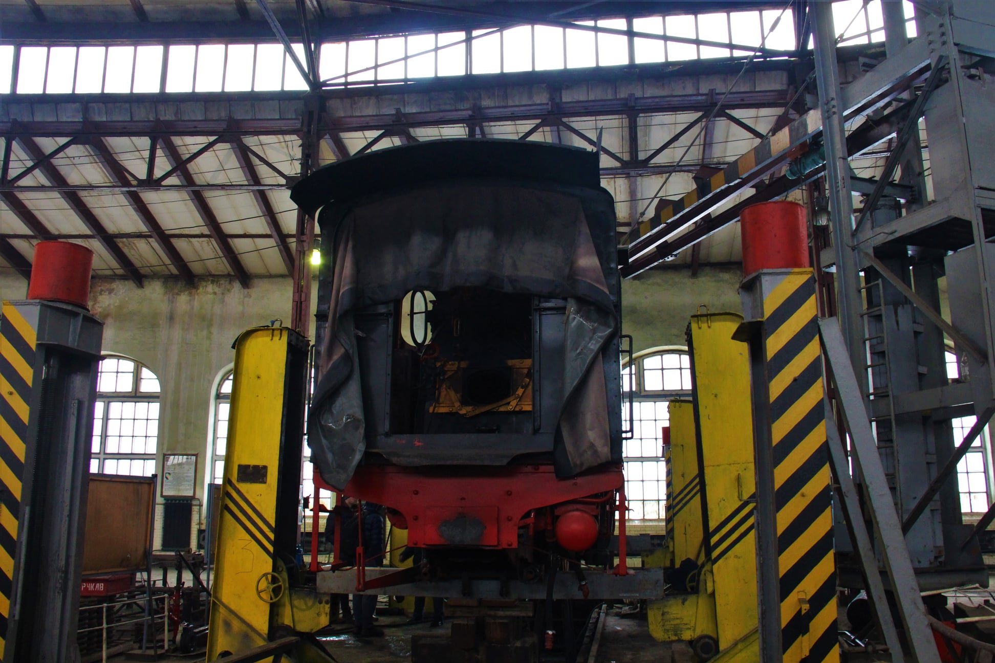 В Киеве сначала угробили уникальный паровоз, а теперь пытаются его спасти (фото)