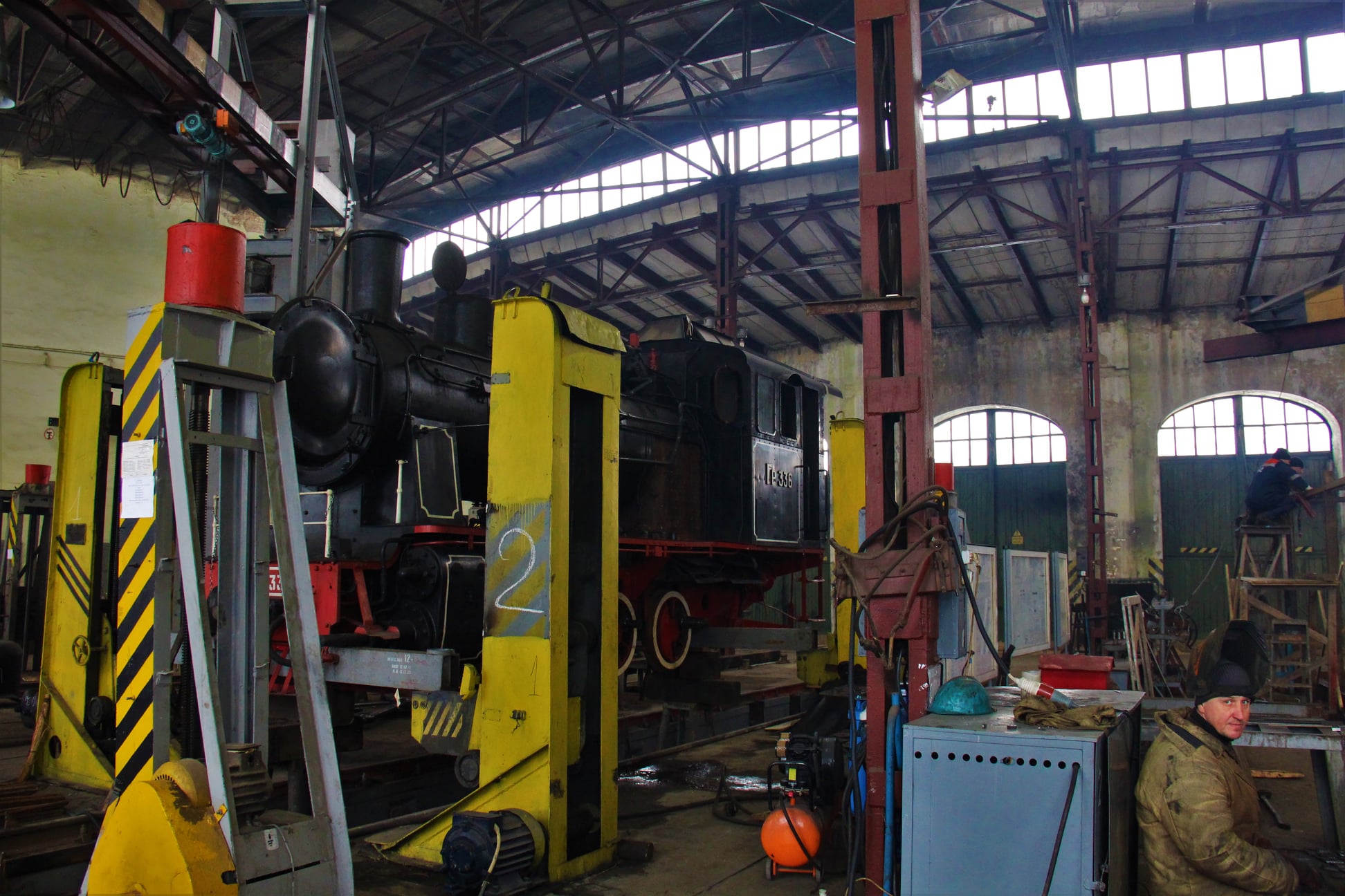 В Киеве сначала угробили уникальный паровоз, а теперь пытаются его спасти (фото)
