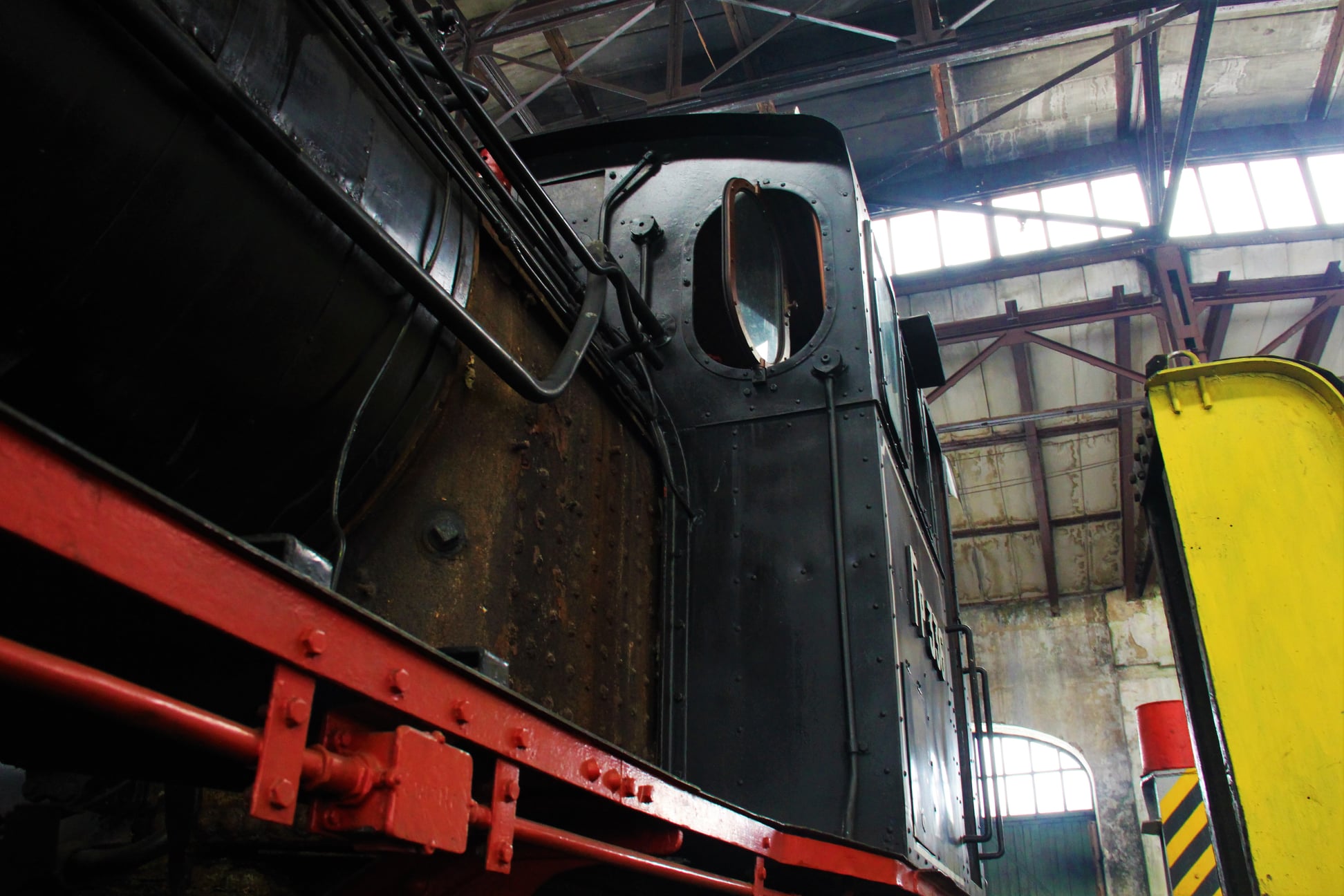 В Киеве сначала угробили уникальный паровоз, а теперь пытаются его спасти (фото)