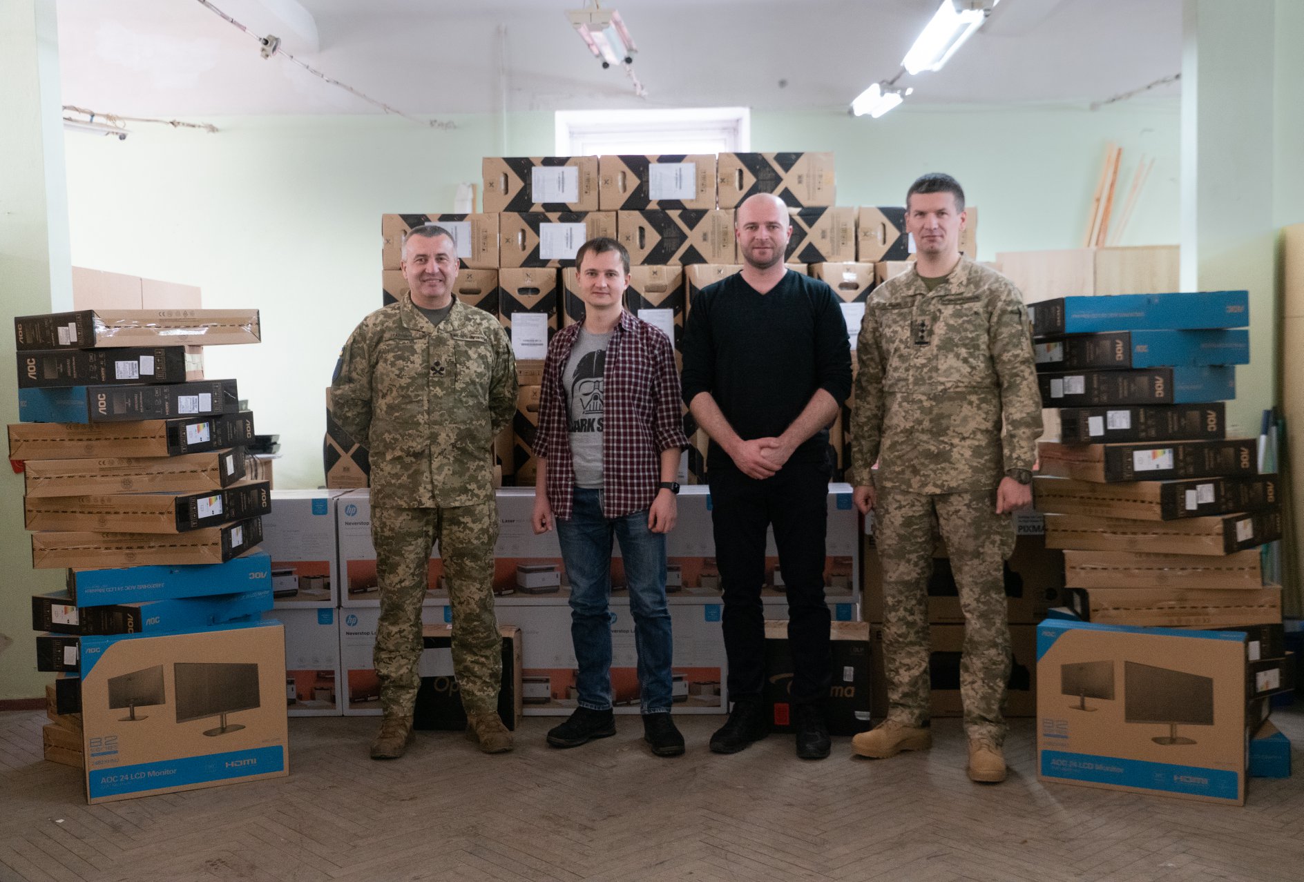 Как поддержать и помочь ВСУ прямо сейчас: контакты, реквизиты и список необходимых вещей