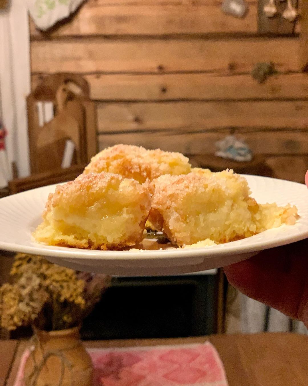 Як приготувати цукровий пиріг за особливою технологією: сподобається усій родині