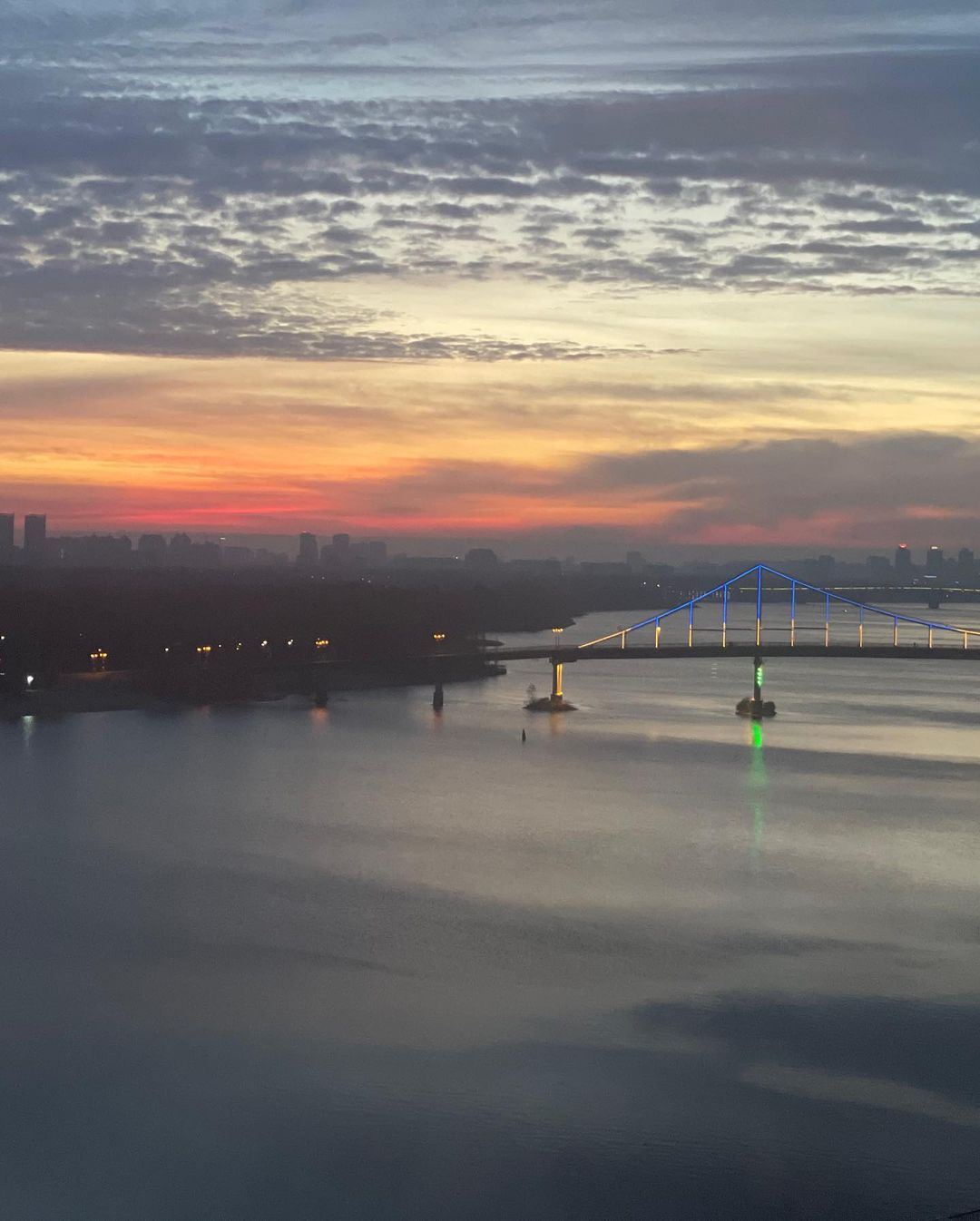 Мама миллиардера Маска поддержала Украину: "надеюсь, вы в безопасности"