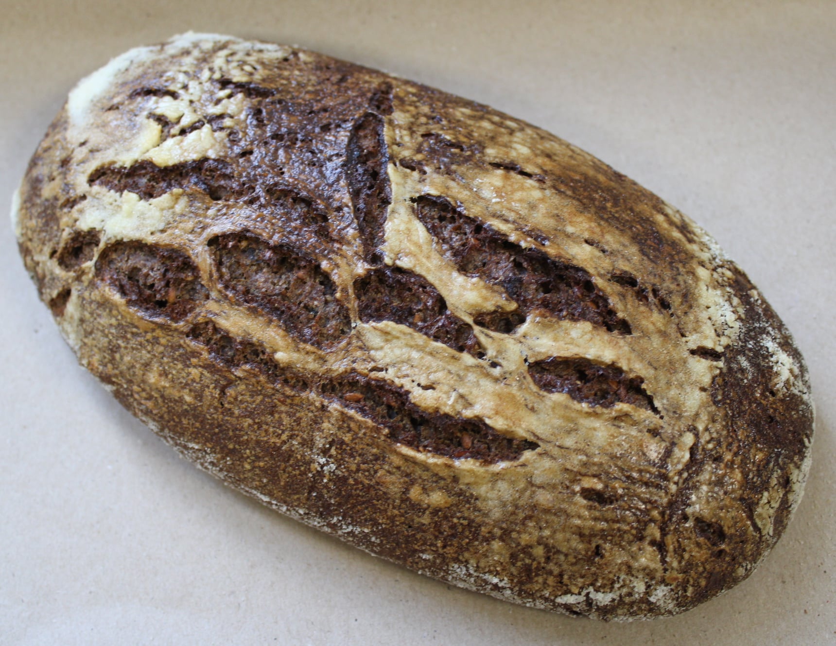 У Києві почали пекти хліб "Чорнобаївський": рецепт створив столичний кулінар