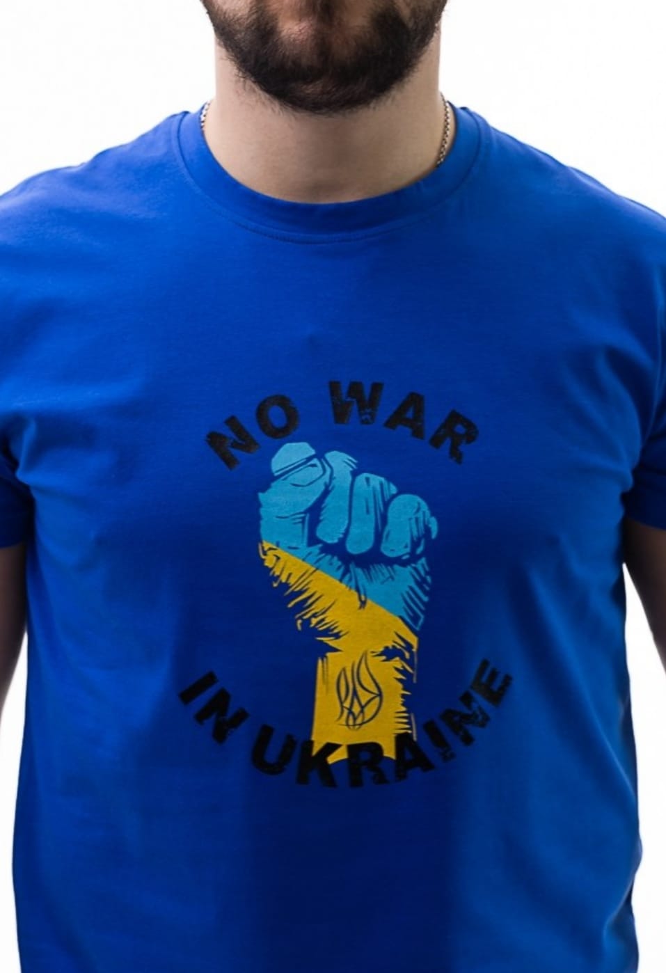 Футболка &quot;как у Зеленского&quot;: как в мире распространяется тренд на все украинское (фото)