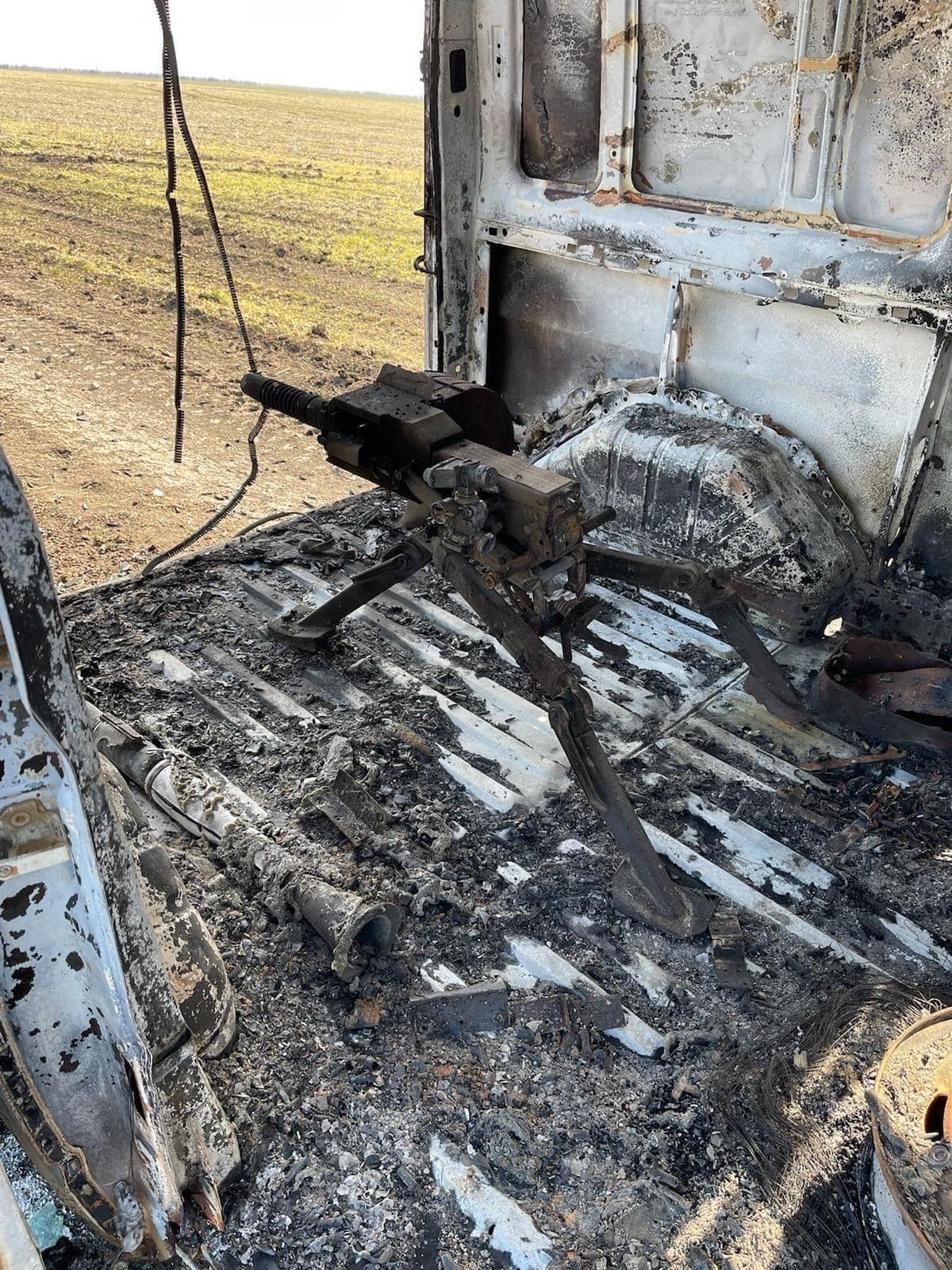 Українські десантники знищили диверсантів, які використовували цивільні авто (фото)