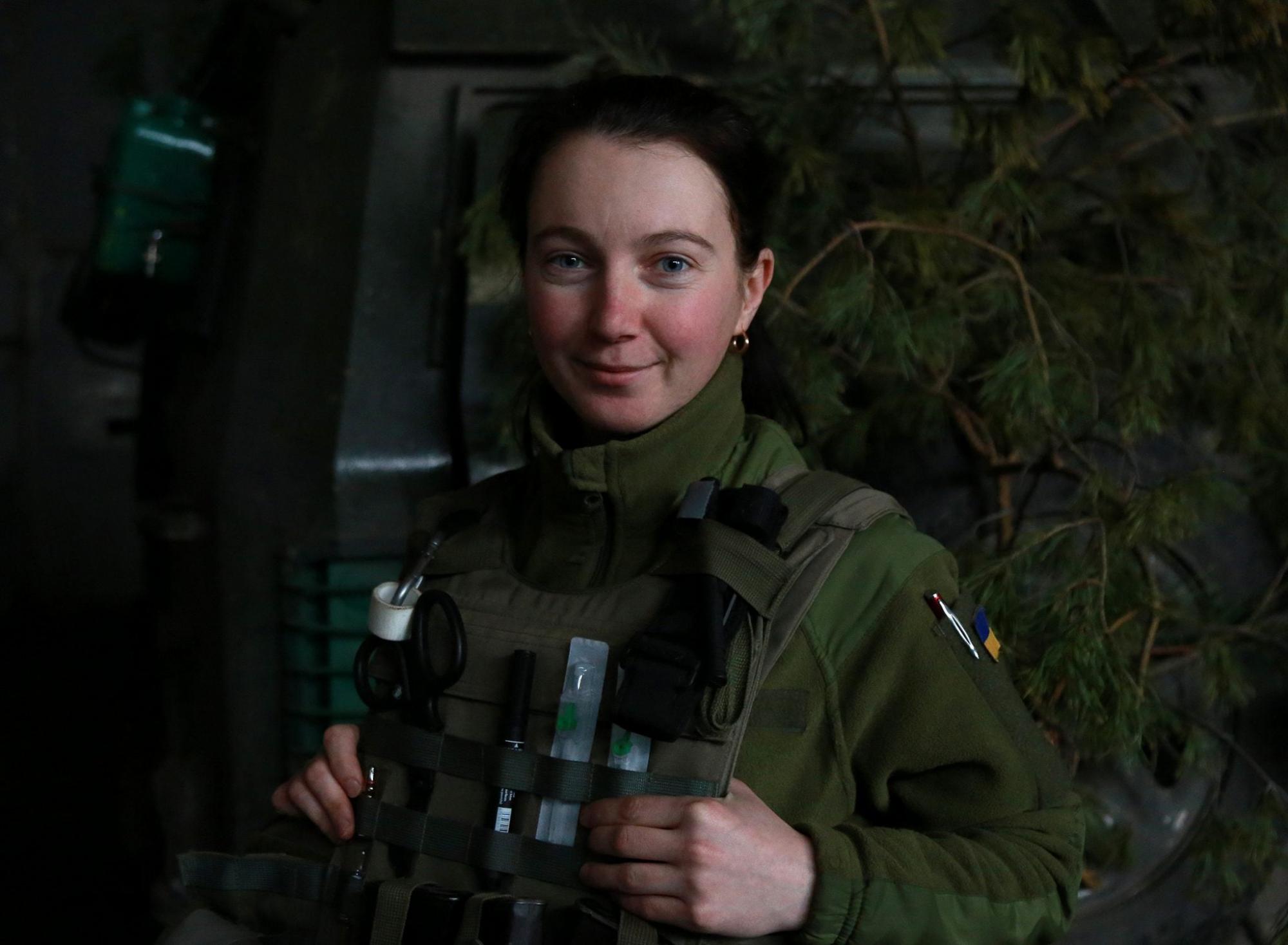 Невероятная Джульетта: эта хрупкая девушка-медик спасает наших бойцов на фронте