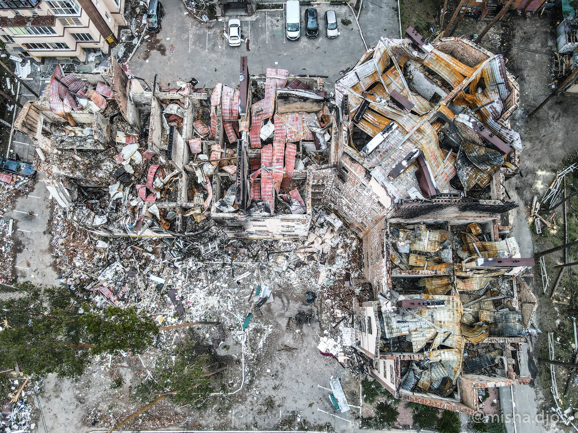 Зруйнований Ірпінь показали з висоти пташиного польоту (фоторепортаж)