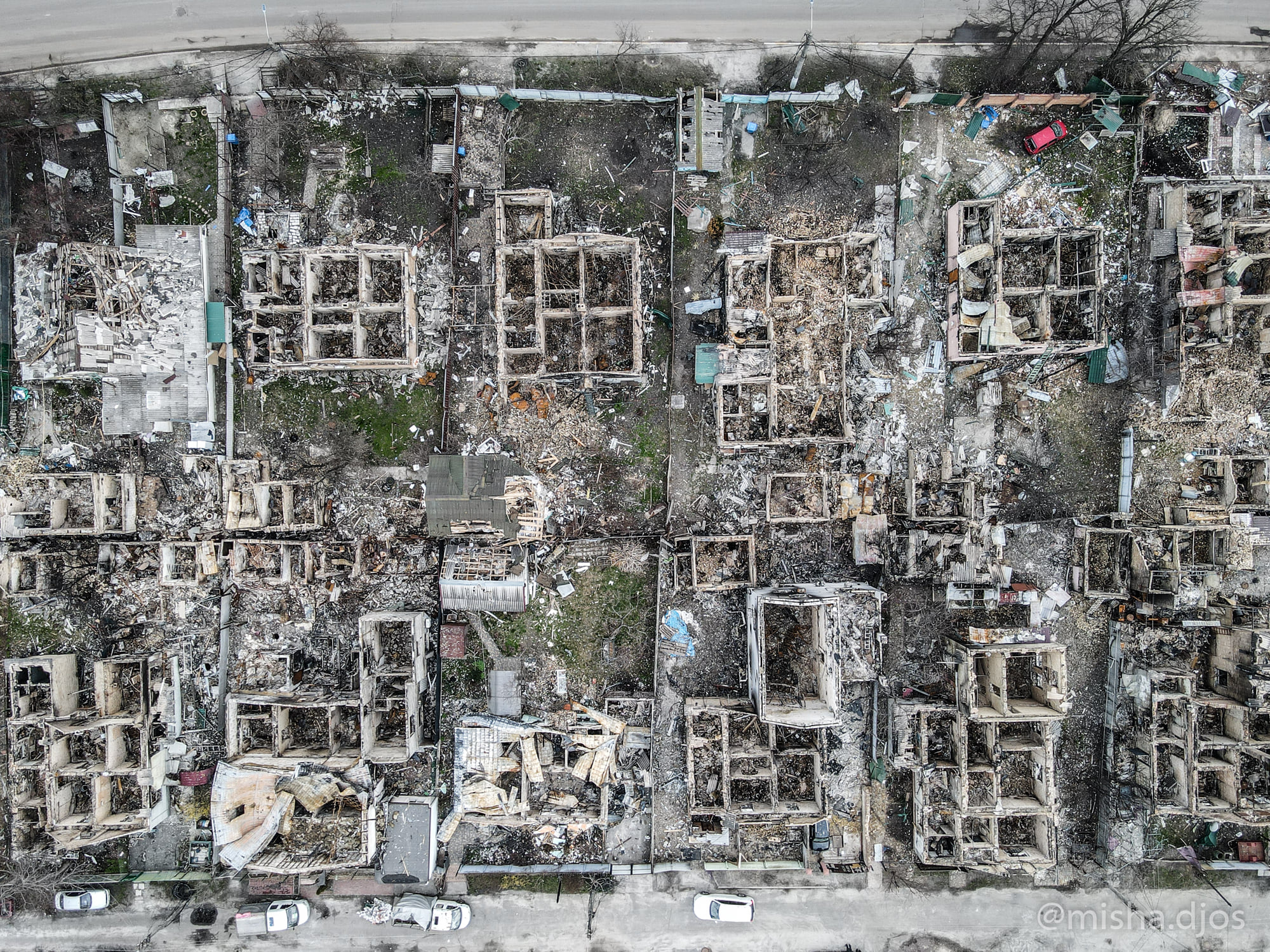 Зруйнований Ірпінь показали з висоти пташиного польоту (фоторепортаж)