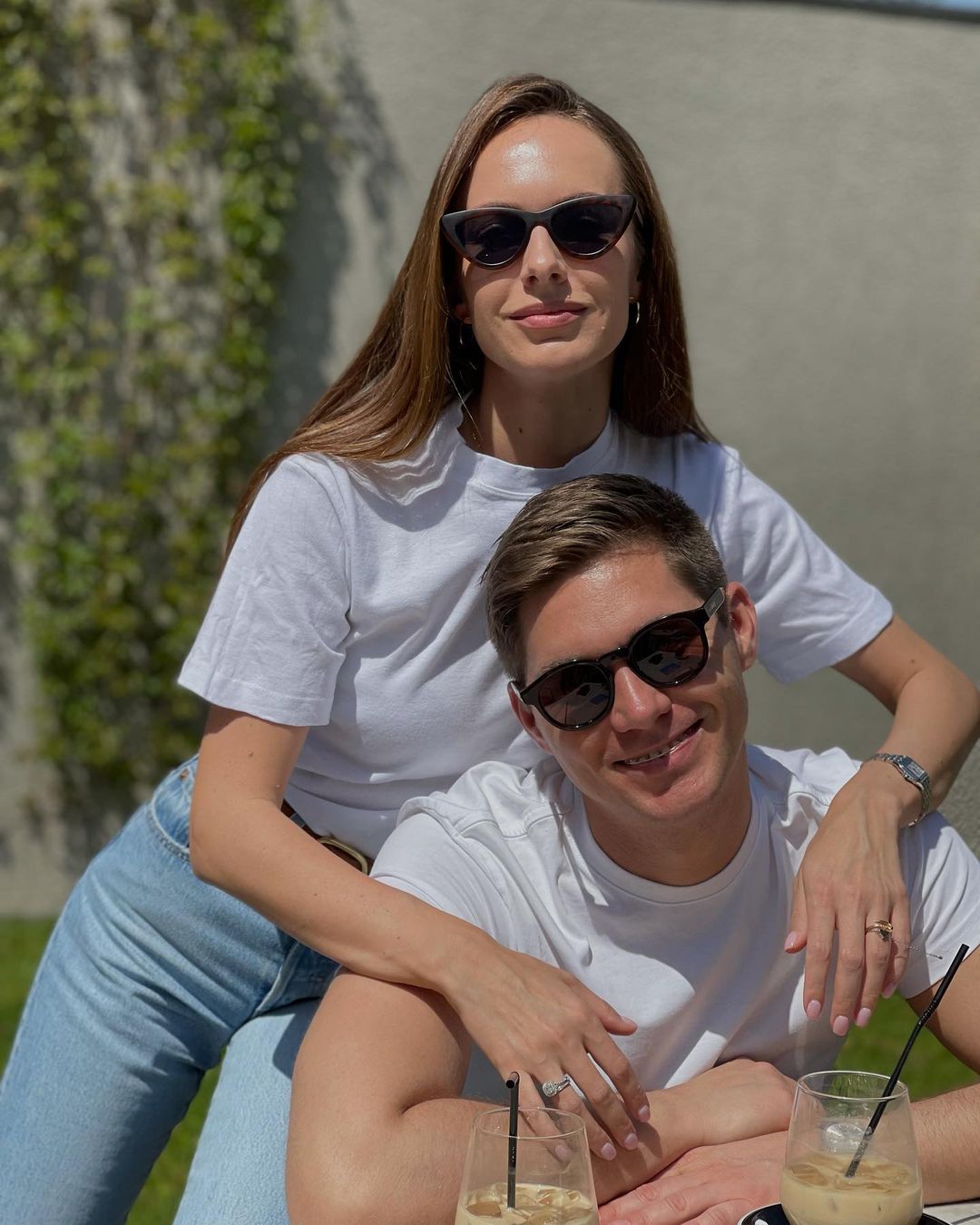 Шоумен Владимир Остапчук официально развелся с женой