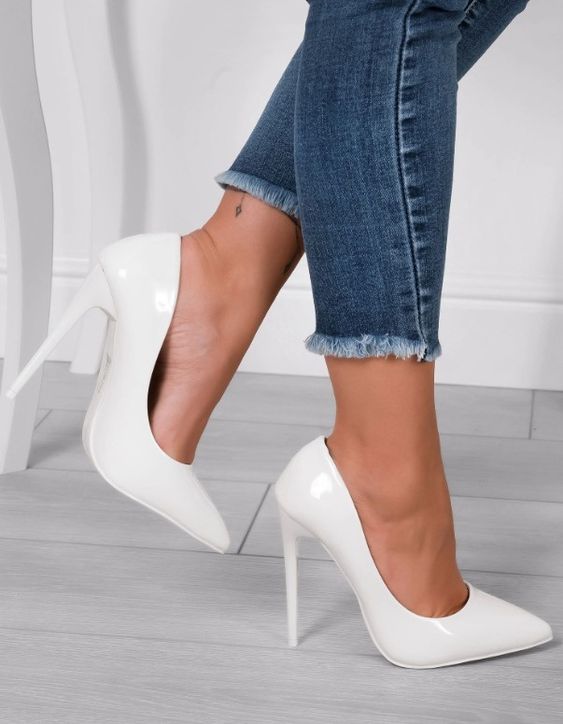 Такую одежду лучше не носить после 40 лет, если хотите выглядеть стильно