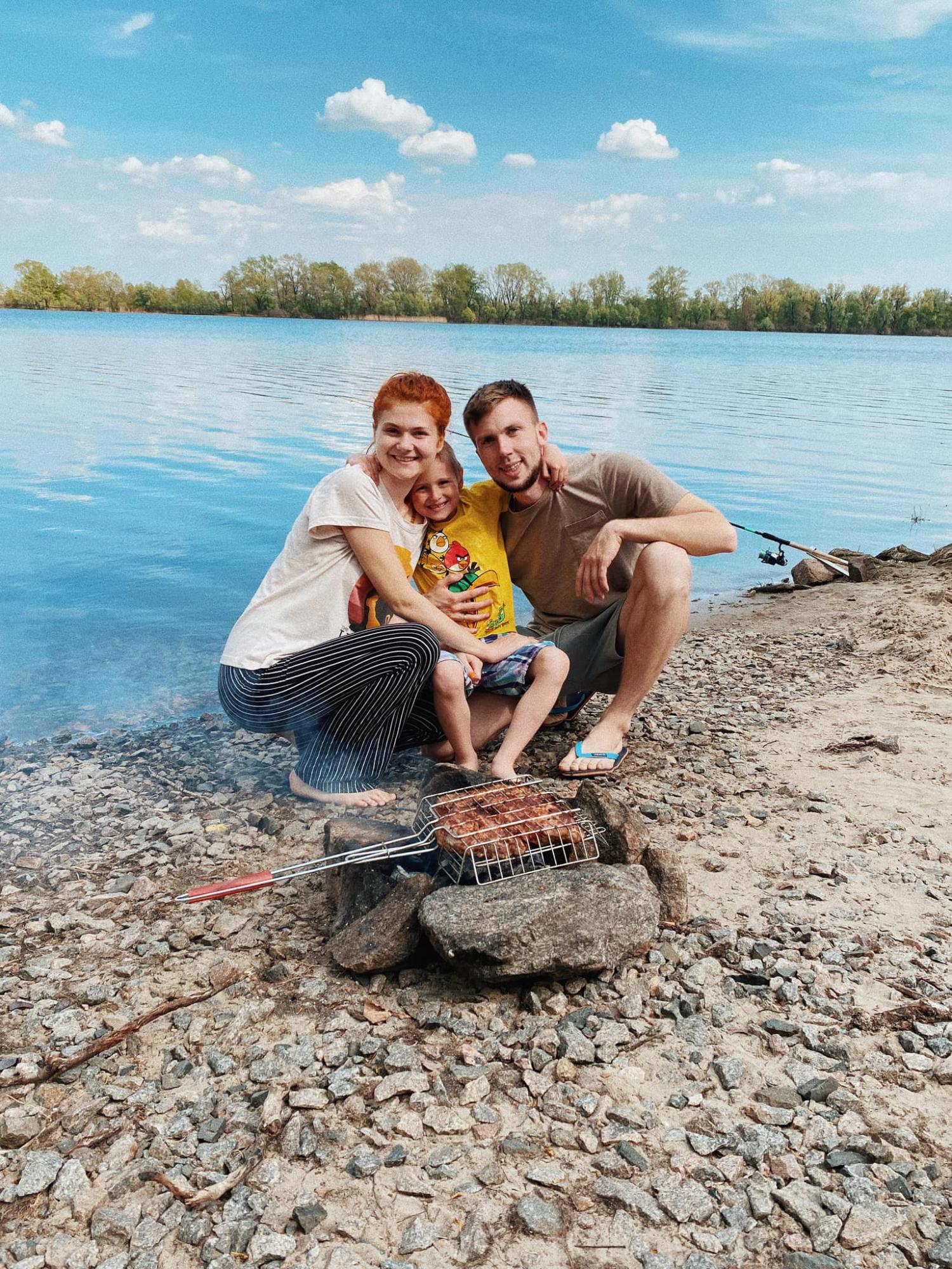 Был настолько голоден, что ел свои игрушки: 6-летний мальчик, потерявший родителей в Мариуполе, нашел новую семью