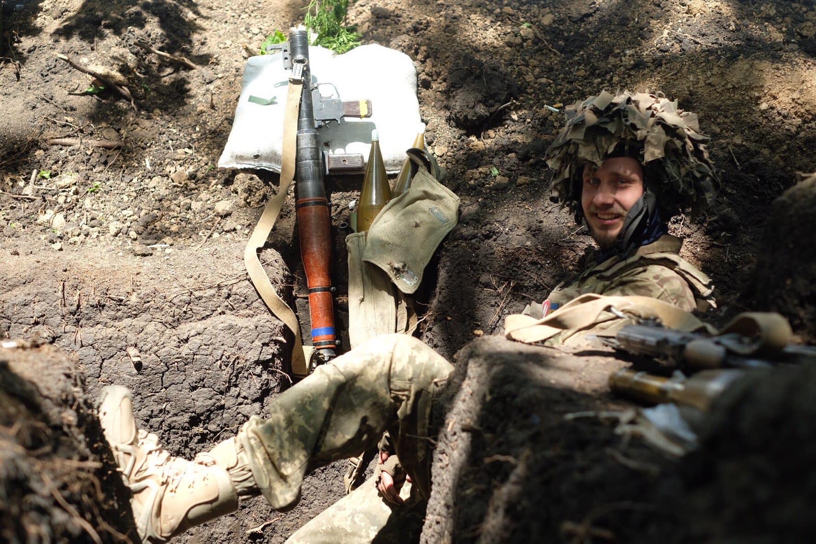 "В їхніх очах і душах ясність": Залужний показав обличчя героїв, на яких тримається Україна