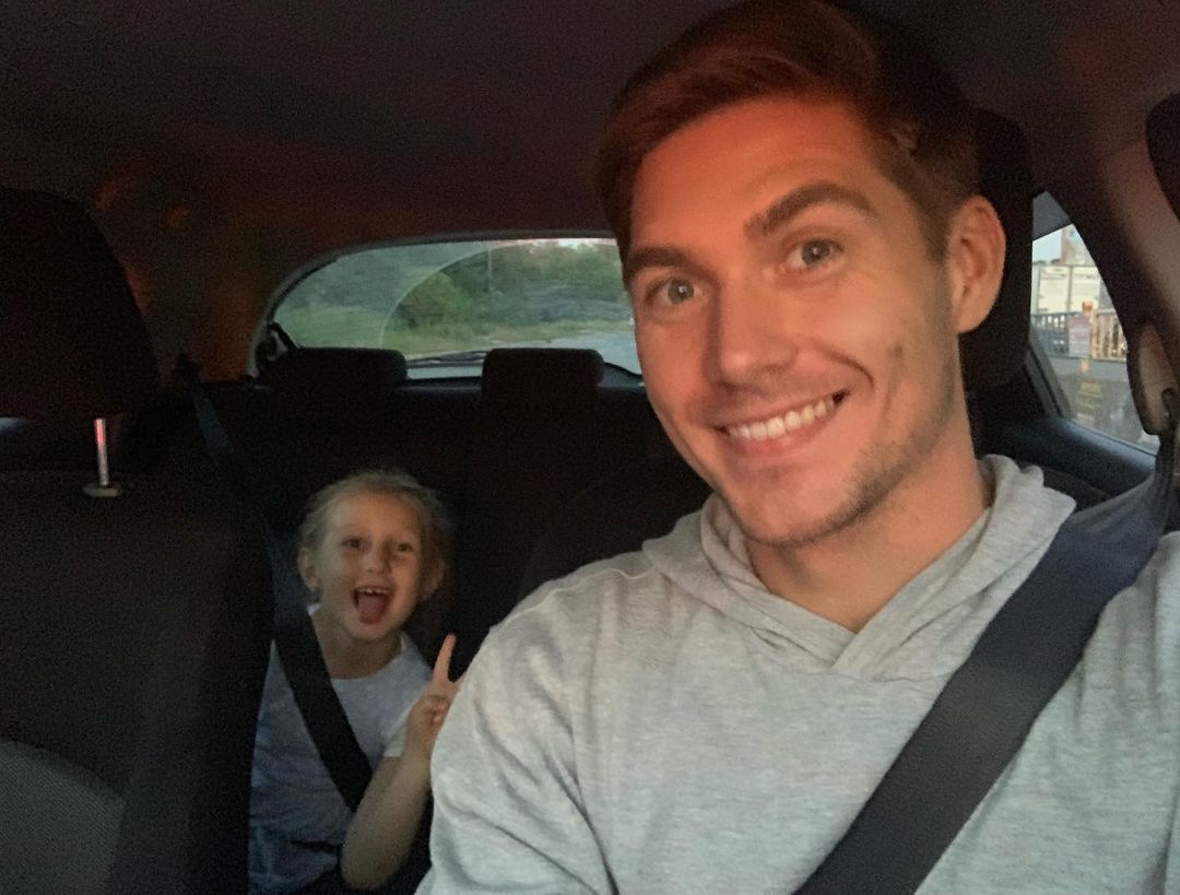 "Емілія, сонечко моє": Остапчук чуттєво привітав донечку, якій не може подзвонити через екс-дружину