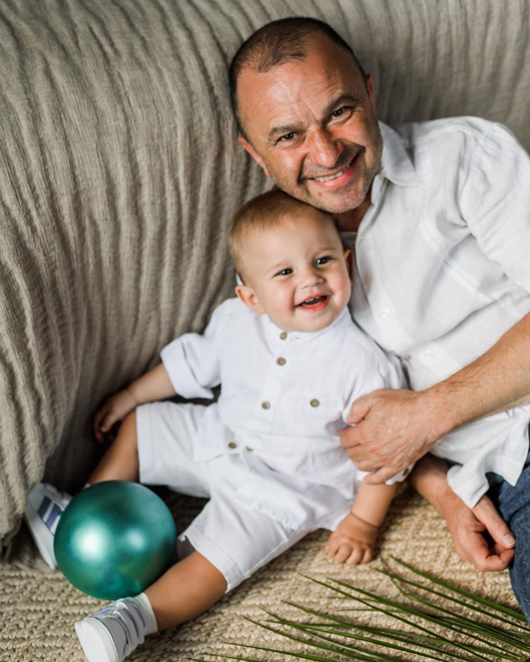 Павлік та Репяхова відсвяткували перший день народження сина: милі фото