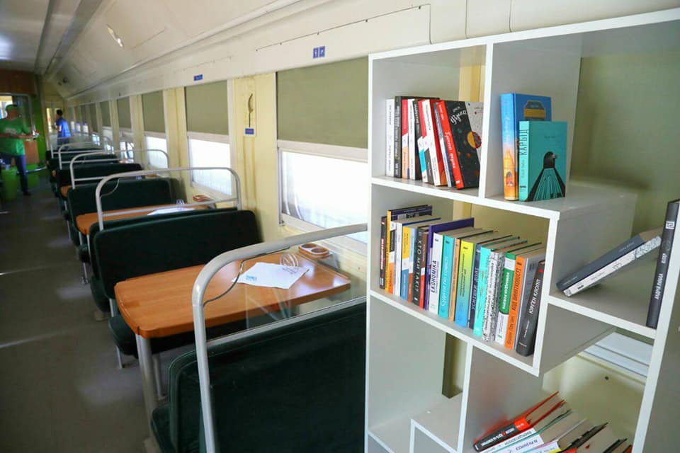 Залізне містечко в Ірпені: як виглядає нове житло для переселенців (фото)