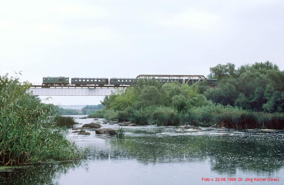 Атмосфера старины. В Украине сохранилась редкая узкоколейка: что о ней известно