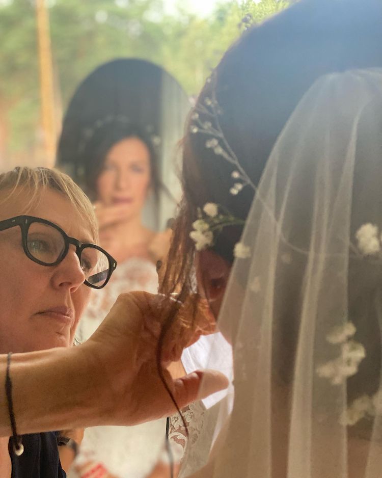 Автор &quot;Орла і решки&quot; Синельников одружився: весілля було у будинку в Бучі, який розгромили окупанти