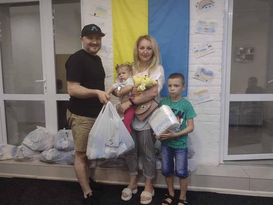 Некоторым украинцам к Рождеству раздадут продуктовые наборы: где и как их получить