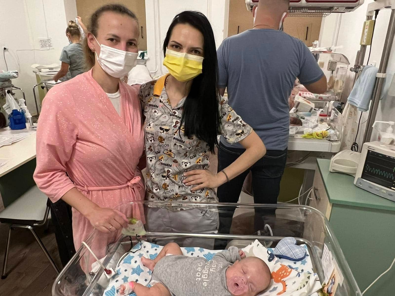 Решение принимали очень быстро: во Львове врачи спасли недоношенному мальчику зрение