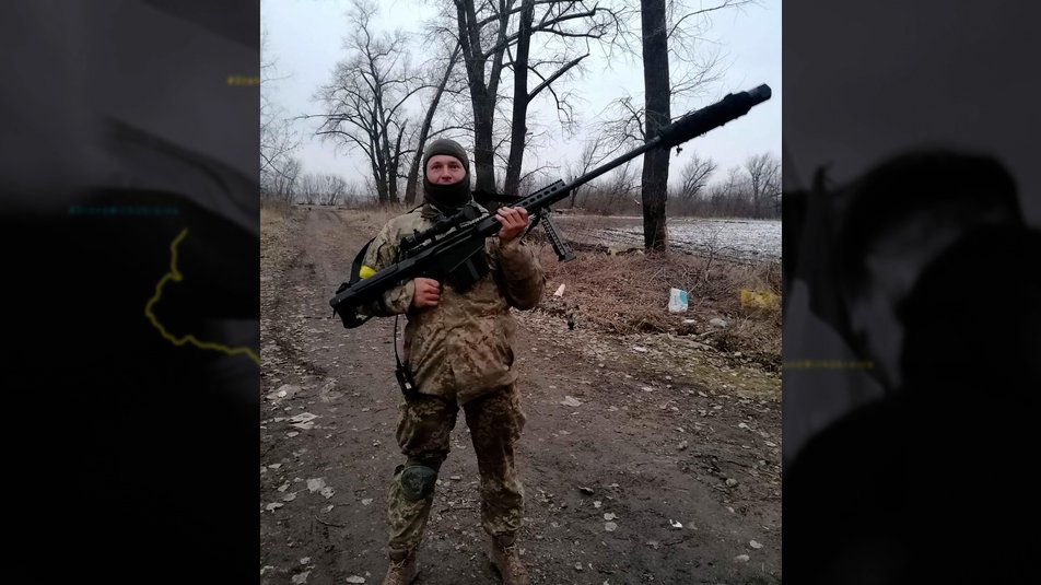 "Плачу сльозами радості": поранений військовий Віталій Шумей, за яким доглядає батько, заговорив